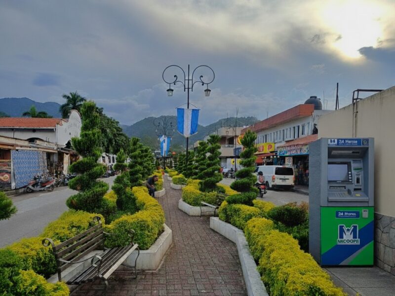 Dinero y Finanzas (Cajeros Automáticos)